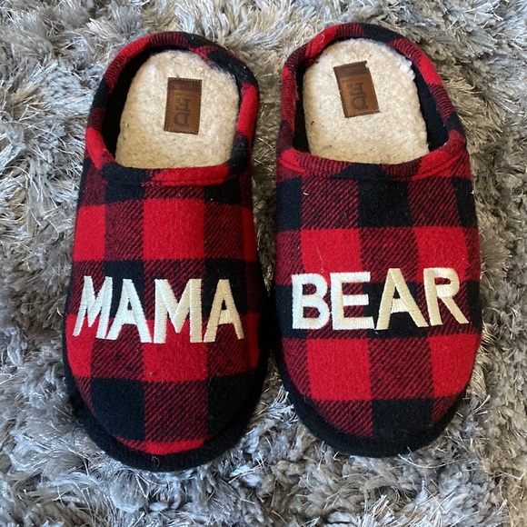 Dear Foams Shoes - MAMA BEAR House Slippers EUC - Worn once & Washed!